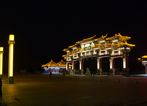 鞍山玉佛苑牌楼